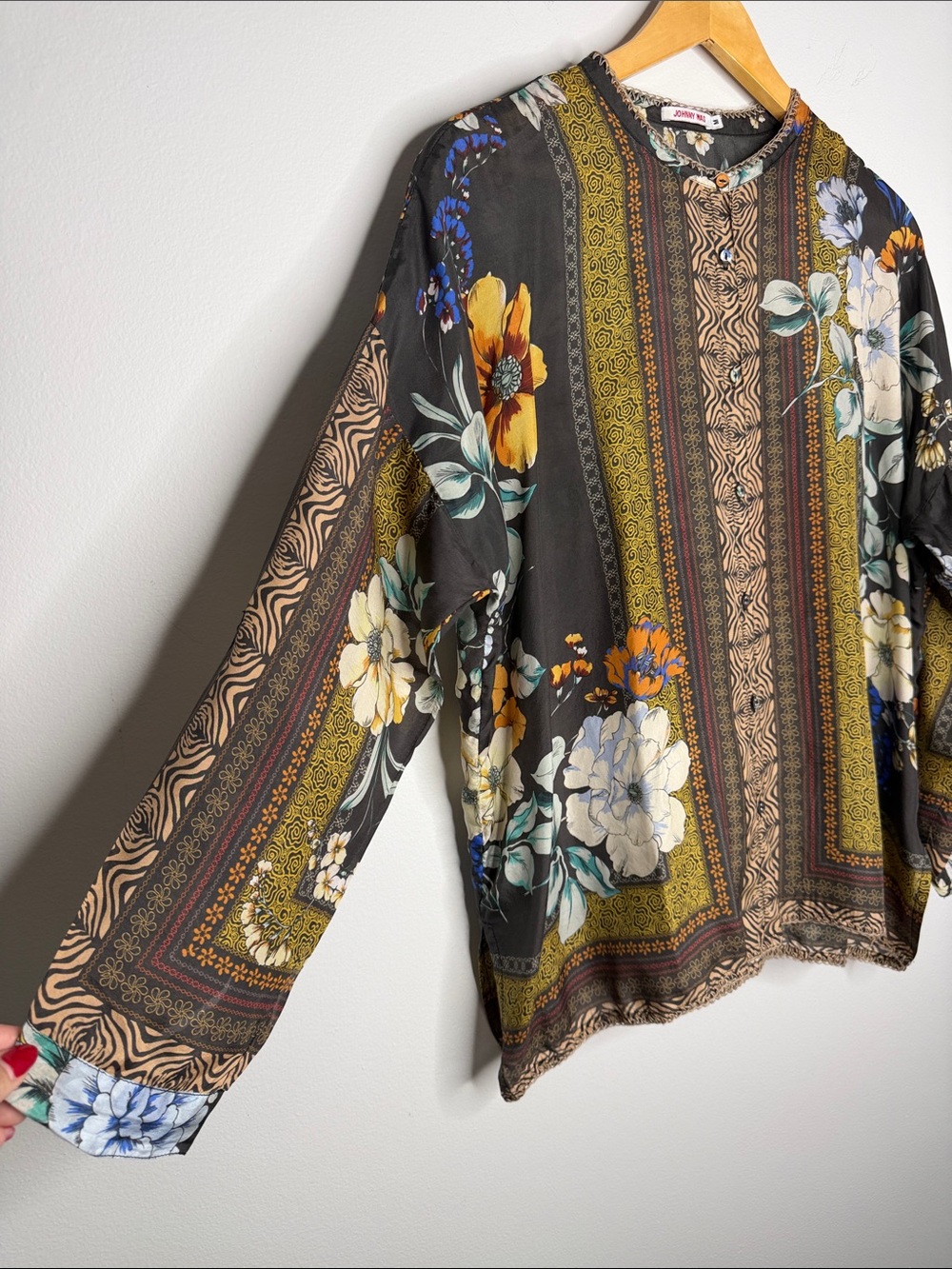 Johnny Was Golden Raquel Button Down Printed Silk Button Down Medium - Picture 5 of 8